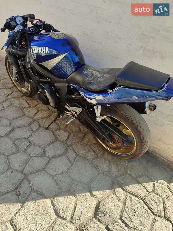 Спортбайк Yamaha R6 2003 в Кривом Роге