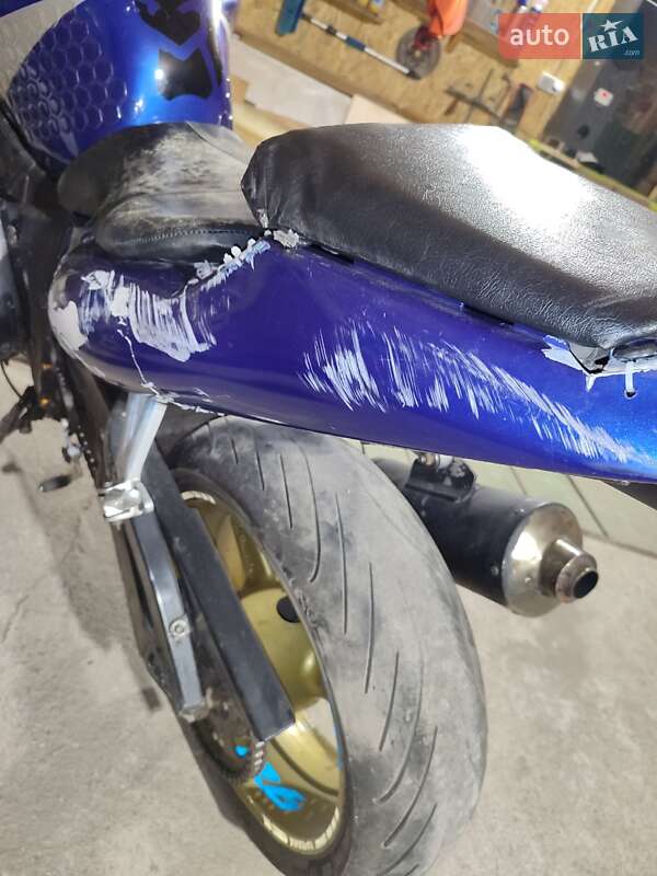 Спортбайк Yamaha R6 2003 в Кривом Роге