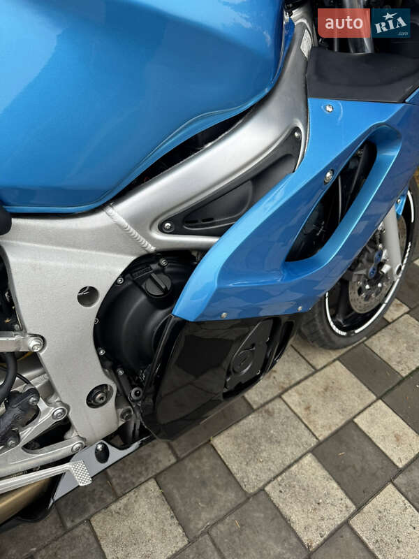 Спортбайк Yamaha R6 2001 в Днепре фото 18 Спортбайк Yamaha R6 2001 в Днепре