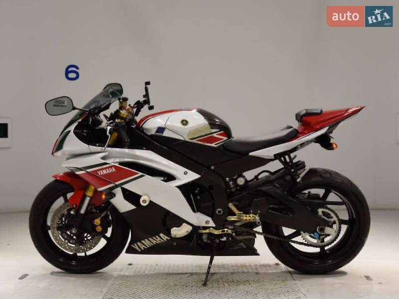 Спортбайк Yamaha R6 2012 в Одессе