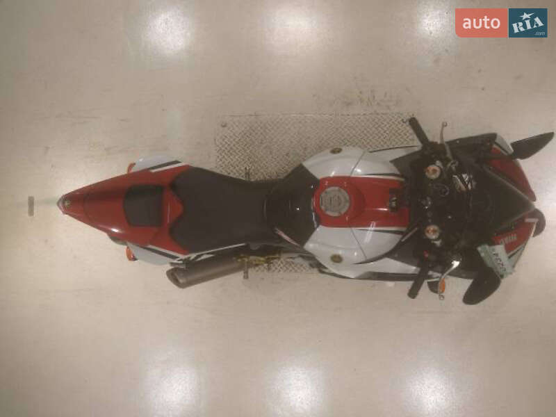 Спортбайк Yamaha R6 2012 в Одессе