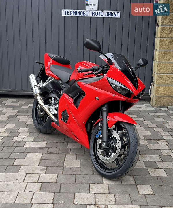 Спортбайк Yamaha R6 2003 в Новомосковске
