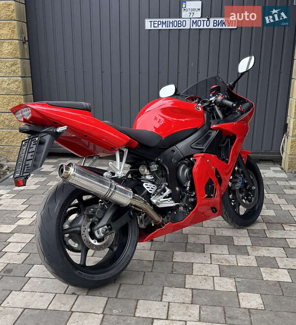 Спортбайк Yamaha R6 2003 в Новомосковске