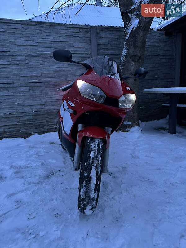 Спортбайк Yamaha R6 2002 в Києві