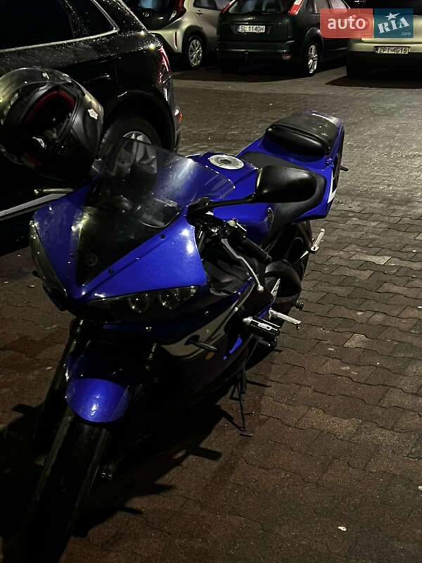 Спортбайк Yamaha R6 2004 в Виннице