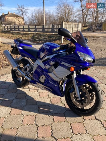 Спортбайк Yamaha R6 2001 в Виннице