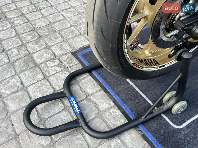 Спортбайк Yamaha R7 2023 в Дніпрі