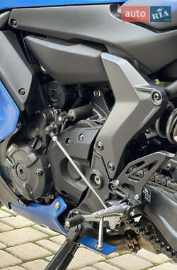 Спортбайк Yamaha R7 2022 в 