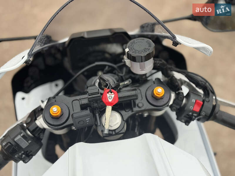Мотоцикл Спорт-туризм Yamaha R7 2022 в Сновске