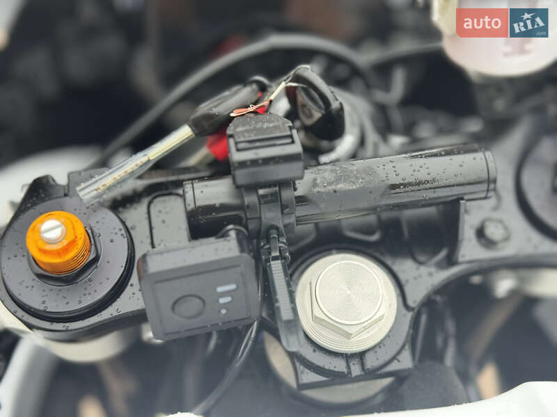 Мотоцикл Спорт-туризм Yamaha R7 2022 в Сновске