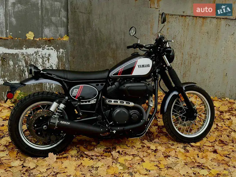 Yamaha SCR 950 2017