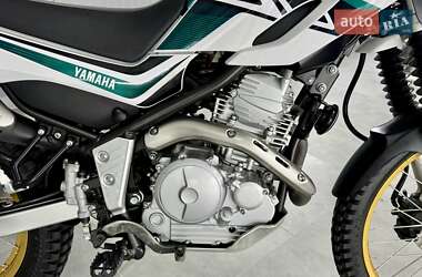 Мотоцикл Внедорожный (Enduro) Yamaha Serow 250 2017 в 