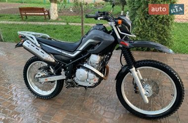 Мотоцикл Багатоцільовий (All-round) Yamaha Serow 250 2004 в Бронниках