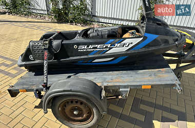 Гидроцикл спортивный Yamaha SuperJet 2013 в 