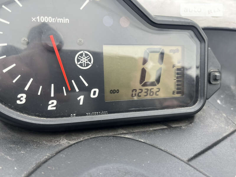 Гірські снігоходи Yamaha SX 2003 в Сокирянах