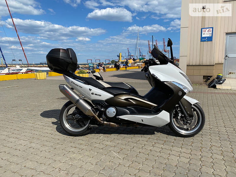 Yamaha T-Max 500 Anniversary WhiteMax