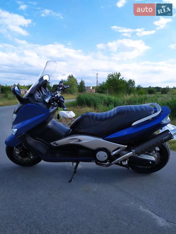 Макси-скутер Yamaha T-Max 500 2004 в Малине