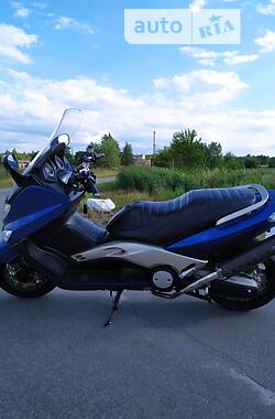 Макси-скутер Yamaha T-Max 500 2004 в Малине