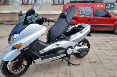 Макси-скутер Yamaha T-Max 500 2002 в Белгороде-Днестровском