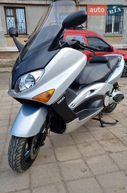 Макси-скутер Yamaha T-Max 500 2002 в Белгороде-Днестровском