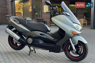 Макси-скутер Yamaha T-Max 500 2002 в 