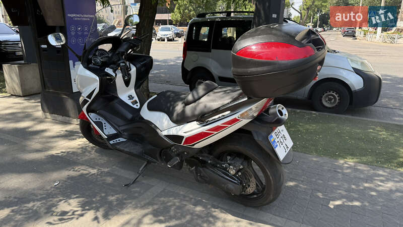Максі-скутер Yamaha T-Max 500 2011 в Одесі фото 3 Максі-скутер Yamaha T-Max 500 2011 в Одесі