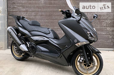 Макси-скутер Yamaha T-MAX 2016 в 