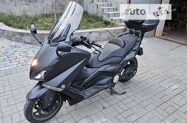 Макси-скутер Yamaha T-MAX 2013 в 