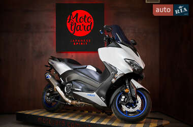 Максі-скутер Yamaha T-MAX 2017 в 