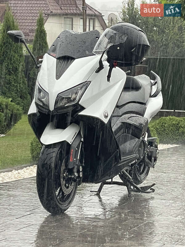 Максі-скутер Yamaha T-MAX 2016 в Чернівцях
