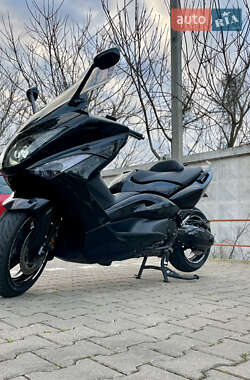 Yamaha T-MAX 2010