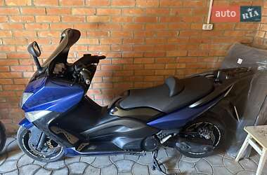 Грузовые мотороллеры, мотоциклы, скутеры, мопеды Yamaha T-MAX 2010 в 