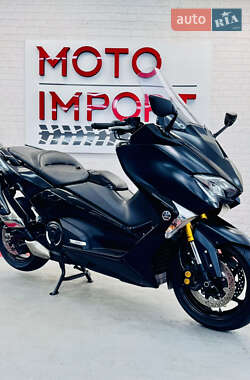 Максі-скутер Yamaha T-MAX 2018 в 