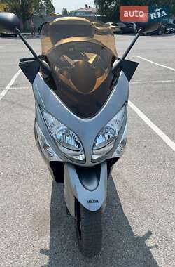Макси-скутер Yamaha T-MAX 2009 в 