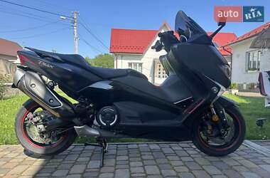 Макси-скутер Yamaha T-MAX 2019 в 