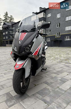 Макси-скутер Yamaha T-MAX 2014 в Ахтырке