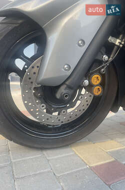 Макси-скутер Yamaha T-MAX 2010 в 
