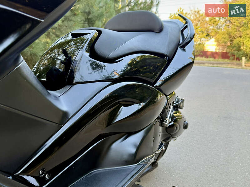 Максі-скутер Yamaha T-MAX 2011 в Одесі фото 24 Максі-скутер Yamaha T-MAX 2011 в Одесі