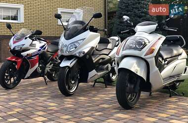 Макси-скутер Yamaha T-MAX 2009 в 