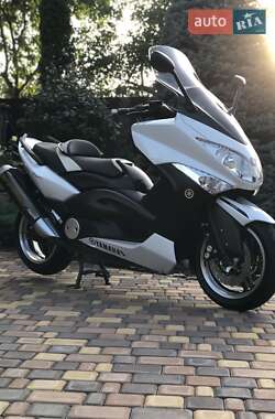 Макси-скутер Yamaha T-MAX 2009 в 