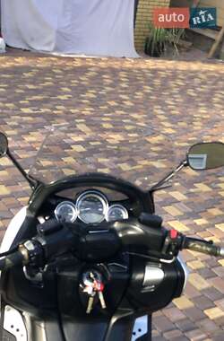 Макси-скутер Yamaha T-MAX 2009 в 