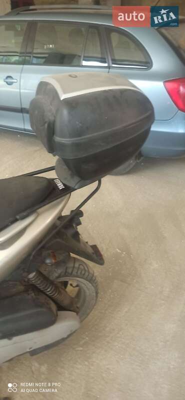 Мопеди Yamaha Thunder 2004 в Чернівцях