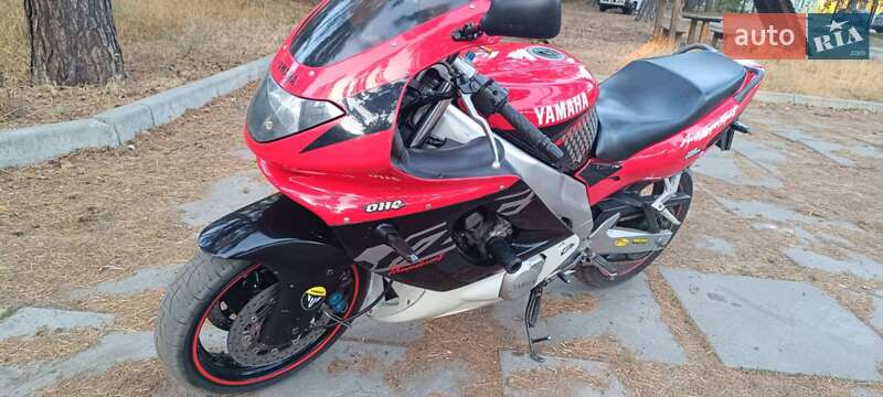 Спортбайк Yamaha Thunder 2000 в Полтаве
