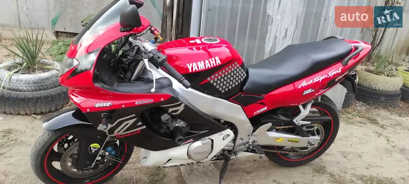 Yamaha Thunder 2000