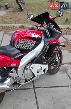 Спортбайк Yamaha Thunder 2000 в 