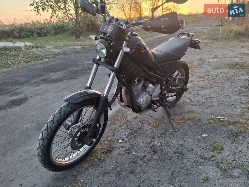 Мотоцикл Многоцелевой (All-round) Yamaha Tricker 2011 в Першотравенске