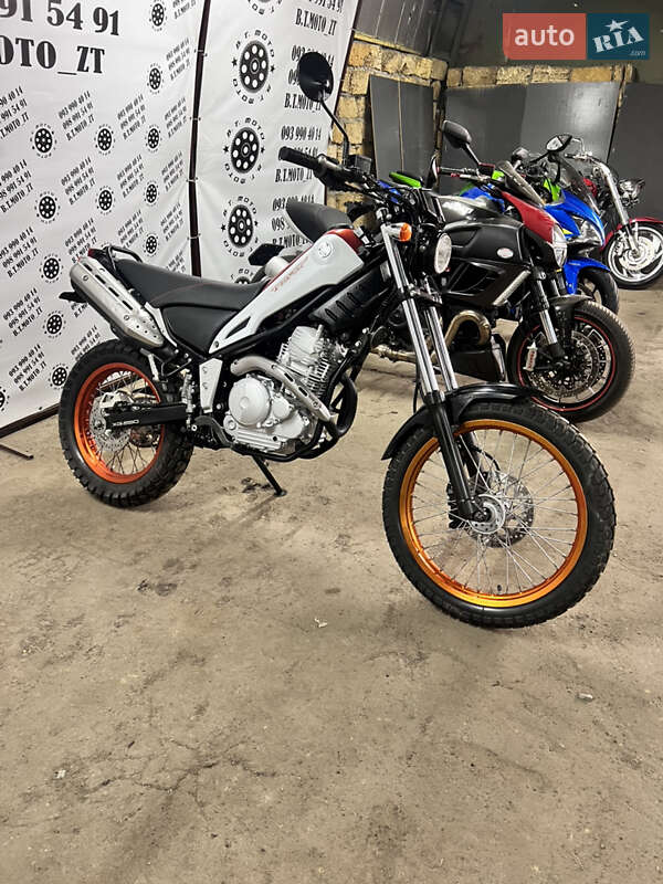 Мотоцикл Кросс Yamaha Tricker 2014 в Житомире