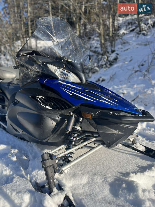Снегоходы для охоты и рыбалки Yamaha Venture 2015 в 
