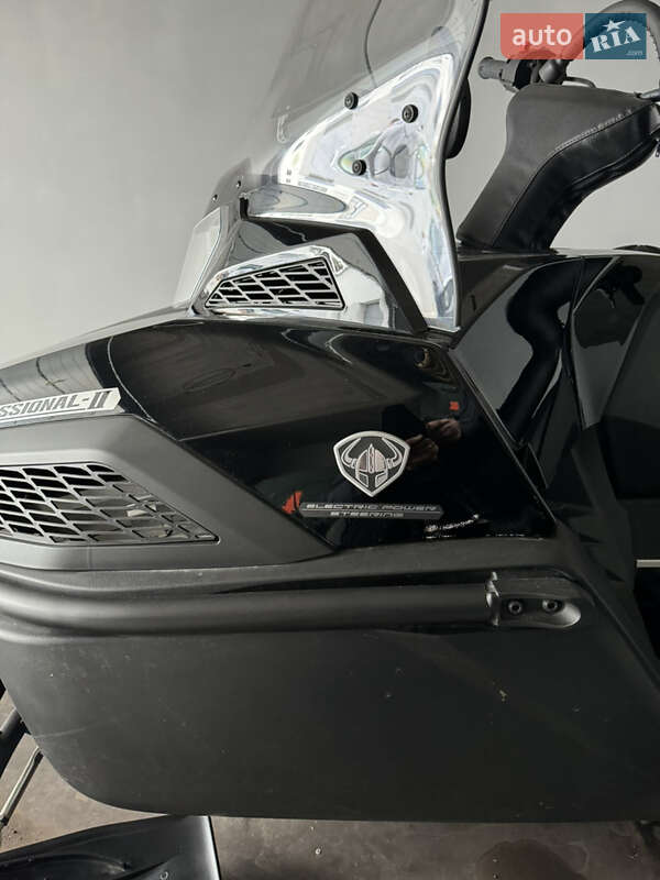 Снігоходи для полювання та рибалки Yamaha Viking 2018 в Харкові