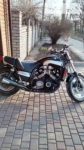 Мотоцикл Круизер Yamaha VMAX 1998 в Кривом Роге